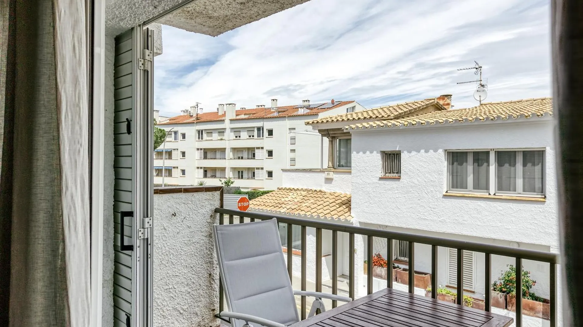 Apartamento Patricia L'Escala Apartment